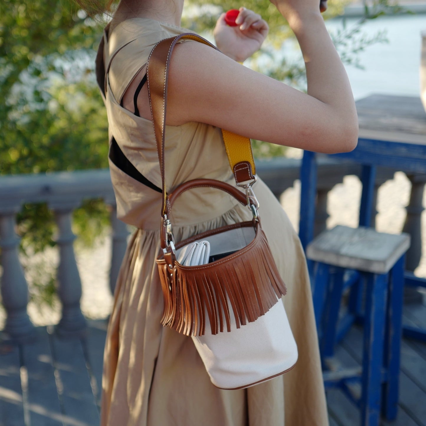 Fringe Bucket Bag black /camel