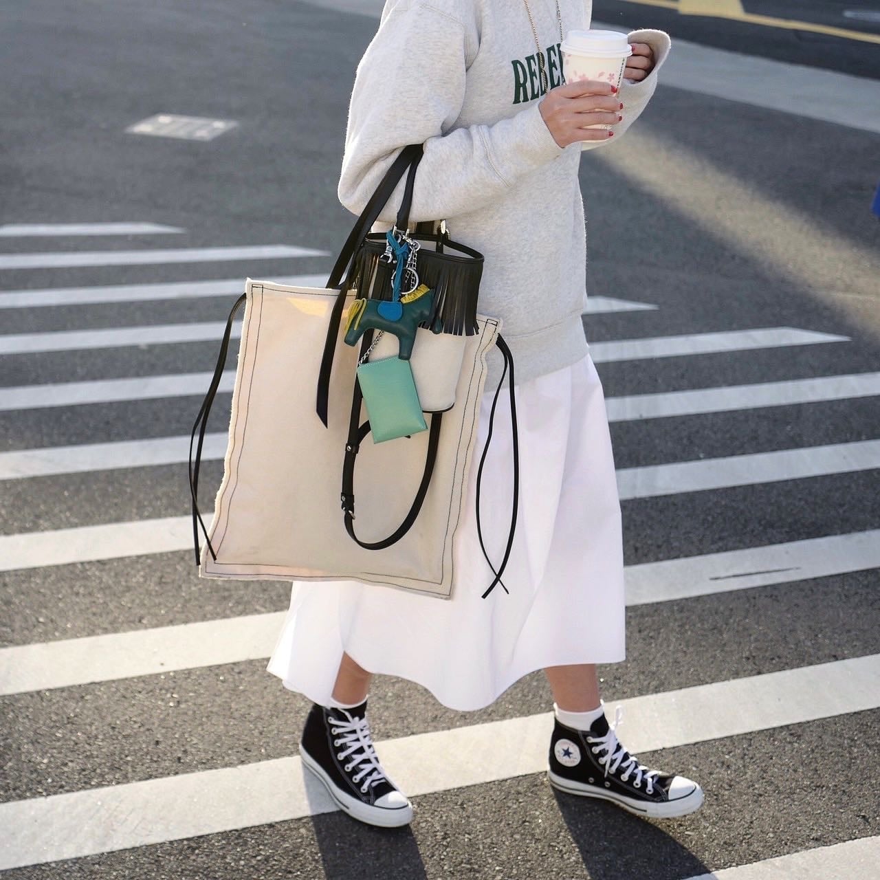 Fringe Bucket Bag black /camel